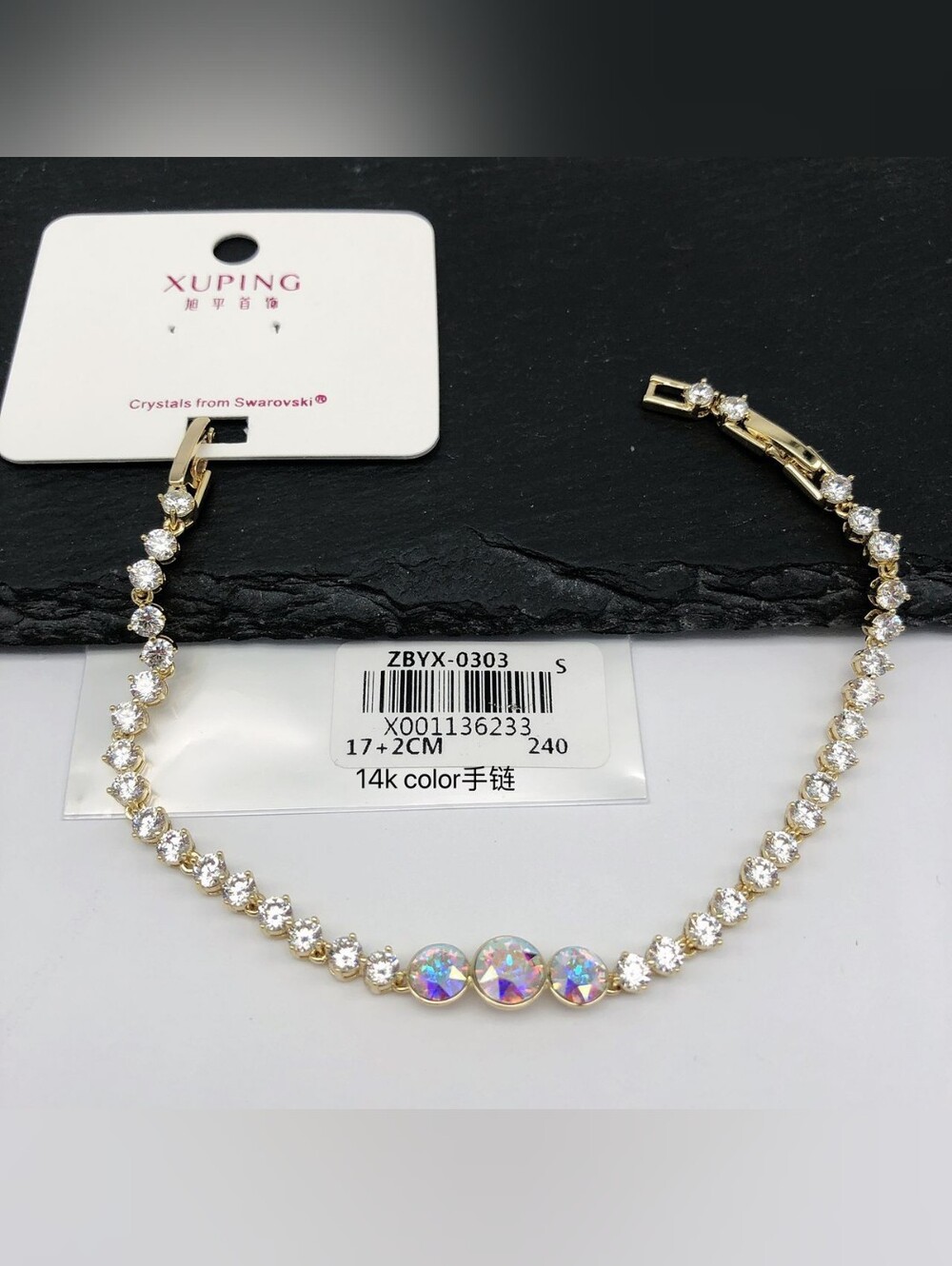 Bracelet with white crystals